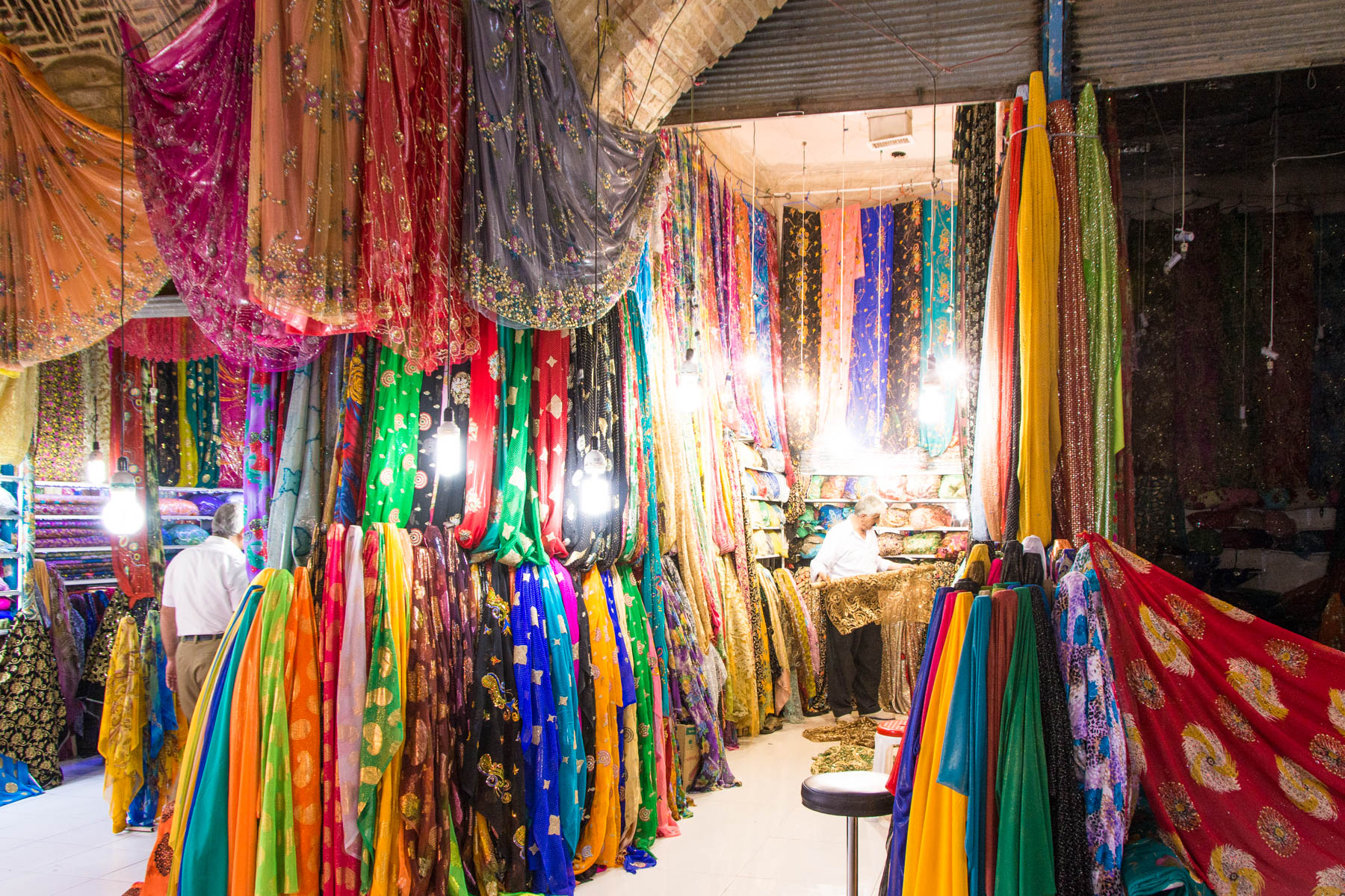 Rainbow overload in the bazaar of Sanandaj, Kurdistan, Iran - Lost With Purpose