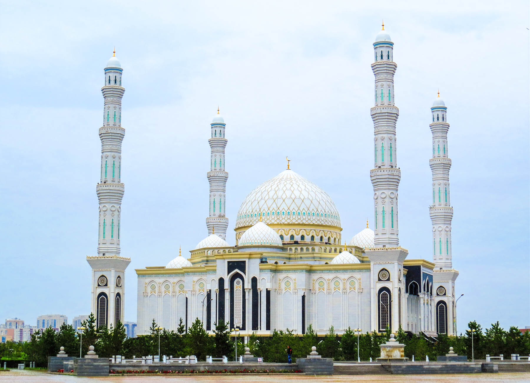 Things to do in Astana, Kazakhstan - The Hazrat Sultan mosque